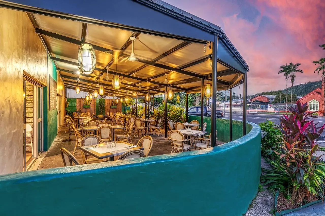 Demi View Motel Mossman