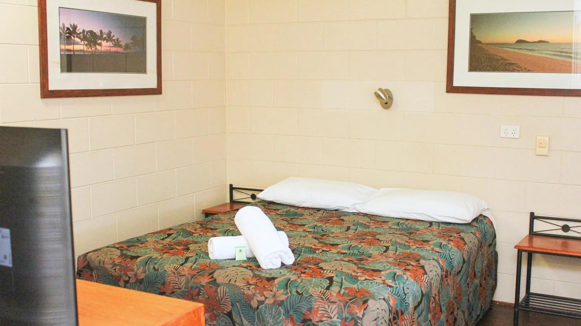 Demi View Motel Mossman